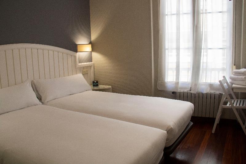 Alda Miramar Rooms Gijon Bagian luar foto