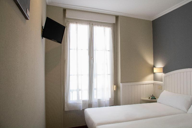 Alda Miramar Rooms Gijon Bagian luar foto
